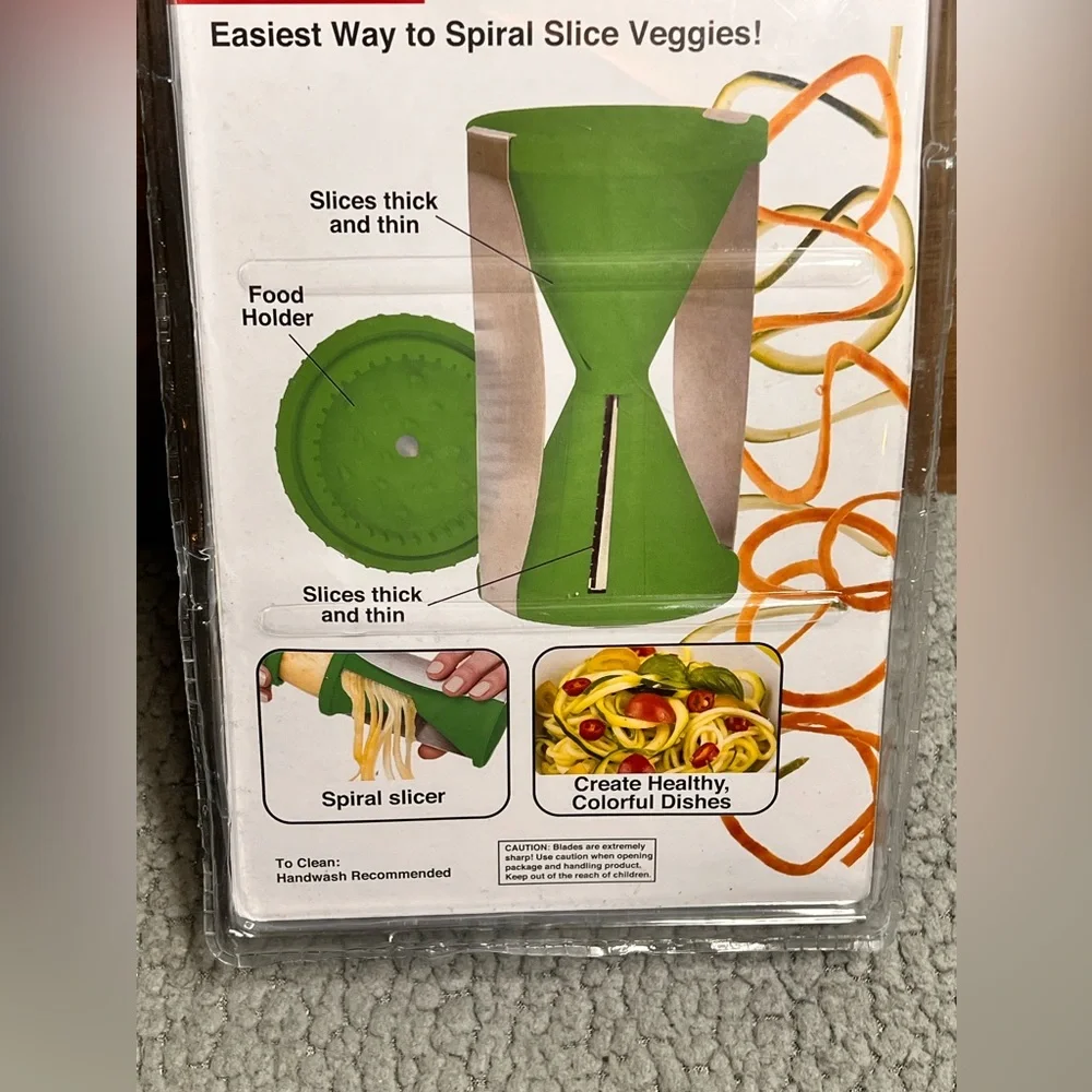 Sunkist 2-in-1 Spiral Slicer Vegetable Slicer Green New In Pack